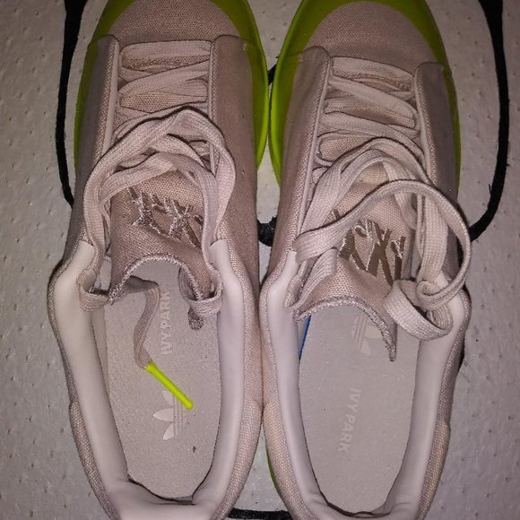 COPY - NEW Adidas X Ivy Park Stan Smith Shoes - Picture 3 of 3